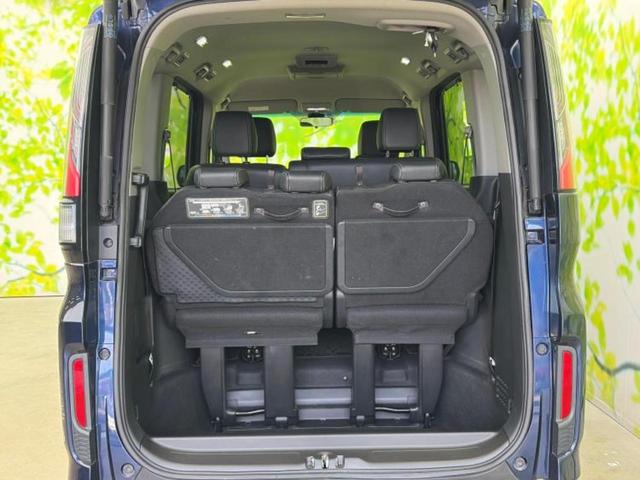 ステップワゴンスパーダ スパーダクールスピリット・ホンダセンシング　新品タイヤ／保証書／純正　ＳＤナビ／フリップダウンモニター／ホンダセンシング／両側電動スライドドア／シートヒーター／マルチビューカメラシステム／車線逸脱防止支援システム／シート　ハーフレザー　ＥＴＣ（8枚目）