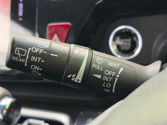 ステップワゴンスパーダ スパーダクールスピリット・ホンダセンシング　新品タイヤ／保証書／純正　ＳＤナビ／フリップダウンモニター／ホンダセンシング／両側電動スライドドア／シートヒーター／マルチビューカメラシステム／車線逸脱防止支援システム／シート　ハーフレザー　ＥＴＣ（17枚目）