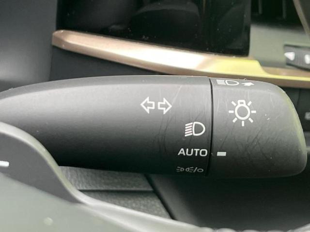 クラウンクロスオーバー ４ＷＤ　ＲＳアドバンスド　新品タイヤ／サンルーフ／モデリスタエアロ／保証書／ディスプレイオーディオ／デジタルインナーミラー／トヨタセーフティセンス／シートヒーター　前席／全方位モニター／車線逸脱防止支援システム　革シート（16枚目）