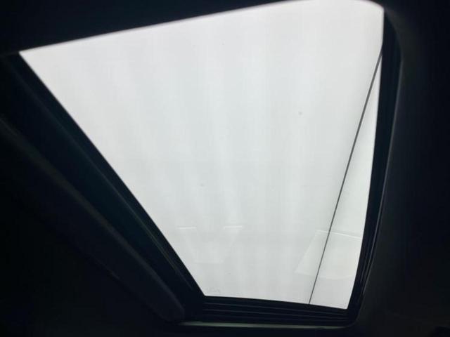 クラウンクロスオーバー ４ＷＤ　ＲＳアドバンスド　新品タイヤ／サンルーフ／モデリスタエアロ／保証書／ディスプレイオーディオ／デジタルインナーミラー／トヨタセーフティセンス／シートヒーター　前席／全方位モニター／車線逸脱防止支援システム　革シート（30枚目）