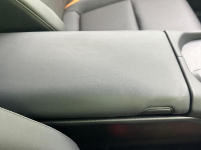 クラウンクロスオーバー ４ＷＤ　ＲＳアドバンスド　新品タイヤ／サンルーフ／モデリスタエアロ／保証書／ディスプレイオーディオ／デジタルインナーミラー／トヨタセーフティセンス／シートヒーター　前席／全方位モニター／車線逸脱防止支援システム　革シート（34枚目）