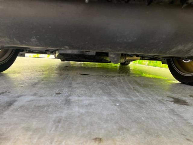 クラウンクロスオーバー ４ＷＤ　ＲＳアドバンスド　新品タイヤ／サンルーフ／モデリスタエアロ／保証書／ディスプレイオーディオ／デジタルインナーミラー／トヨタセーフティセンス／シートヒーター　前席／全方位モニター／車線逸脱防止支援システム　革シート（43枚目）