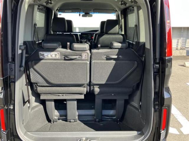 ステップワゴン ｅＨＥＶモデューロＸホンダセンシング　新品タイヤ／保証書／純正　１０インチ　ＳＤナビ／衝突安全装置／両側電動スライドドア／シートヒーター／マルチビューカメラシステム／車線逸脱防止支援システム／シート　ハーフレザー／ドライブレコーダー　純正（7枚目）