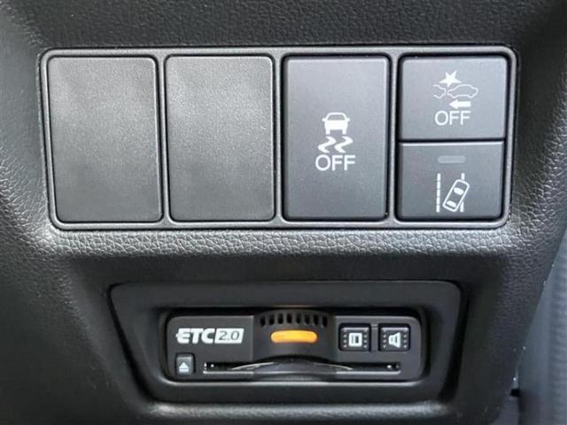 ステップワゴン ｅＨＥＶモデューロＸホンダセンシング　新品タイヤ／保証書／純正　１０インチ　ＳＤナビ／衝突安全装置／両側電動スライドドア／シートヒーター／マルチビューカメラシステム／車線逸脱防止支援システム／シート　ハーフレザー／ドライブレコーダー　純正（17枚目）