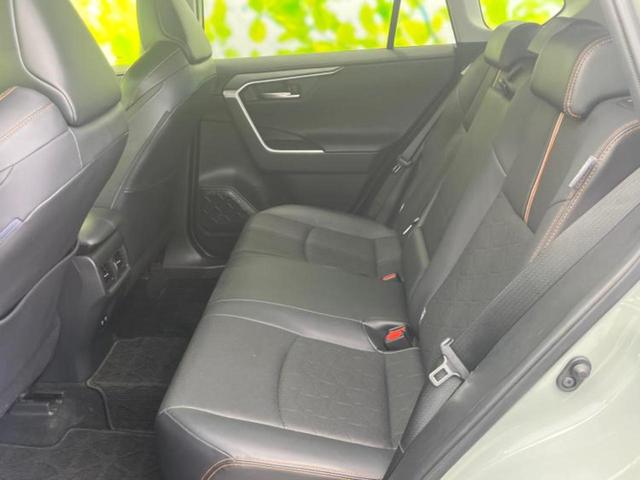 RAV4 4WDアドベンチャー 保証書/純正 9インチ SDナビ/デジタルインナーミラー/衝突安全装置/車線逸脱防止支援システム/シート 合皮/ヘッドランプ LED/Bluetooth接続/ETC/EBD付ABS/横滑り防止装置(7枚目)