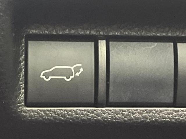 RAV4 4WDアドベンチャー 保証書/純正 9インチ SDナビ/デジタルインナーミラー/衝突安全装置/車線逸脱防止支援システム/シート 合皮/ヘッドランプ LED/Bluetooth接続/ETC/EBD付ABS/横滑り防止装置(23枚目)