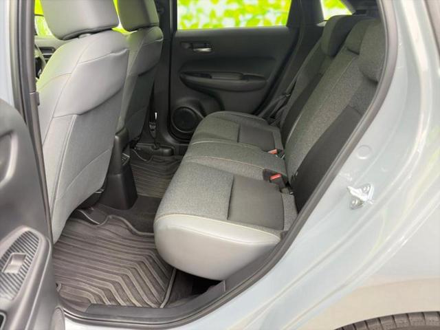 フィット ｅＨＥＶ　ＲＳ　保証書／純正　ＳＤナビ／衝突安全装置／車線逸脱防止支援システム／シート　ハーフレザー／ドライブレコーダー　前後／ヘッドランプ　ＬＥＤ／ＵＳＢジャック／Ｂｌｕｅｔｏｏｔｈ接続／ＥＴＣ２．０　バックカメラ（7枚目）