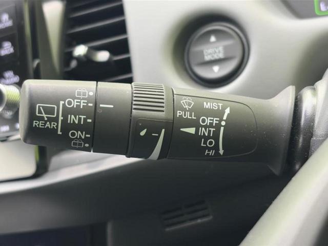 フィット ｅＨＥＶ　ＲＳ　保証書／純正　ＳＤナビ／衝突安全装置／車線逸脱防止支援システム／シート　ハーフレザー／ドライブレコーダー　前後／ヘッドランプ　ＬＥＤ／ＵＳＢジャック／Ｂｌｕｅｔｏｏｔｈ接続／ＥＴＣ２．０　バックカメラ（17枚目）