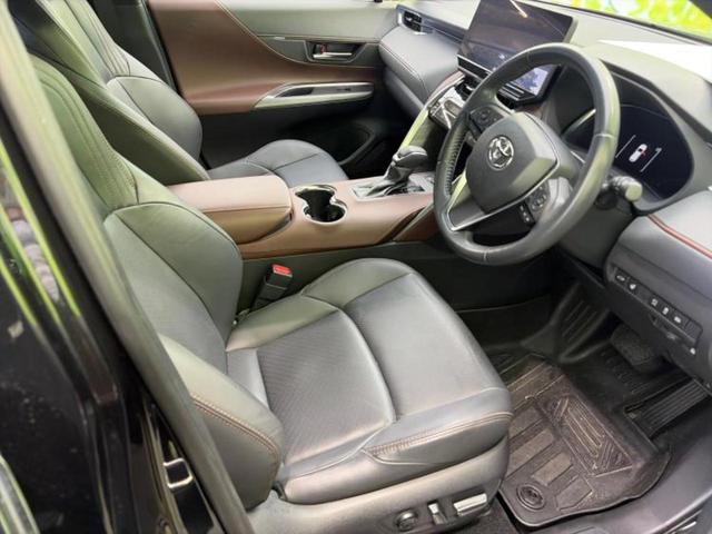 ハリアーハイブリッド Ｚレザーパッケージ　新品タイヤ／保証書／純正　ＳＤナビ／デジタルインナーミラー／衝突安全装置／シートヒーター／パノラミックビューモニター／車線逸脱防止支援システム／シート　フルレザー／電動バックドア　革シート　電動シート（4枚目）