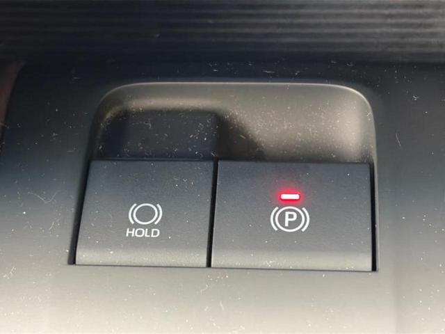 ハリアーハイブリッド Ｚレザーパッケージ　新品タイヤ／保証書／純正　ＳＤナビ／デジタルインナーミラー／衝突安全装置／シートヒーター／パノラミックビューモニター／車線逸脱防止支援システム／シート　フルレザー／電動バックドア　革シート　電動シート（28枚目）