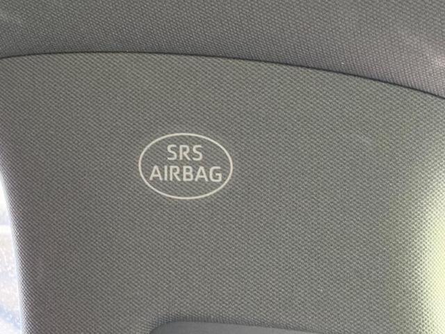 ハリアーハイブリッド Ｚレザーパッケージ　新品タイヤ／保証書／純正　ＳＤナビ／デジタルインナーミラー／衝突安全装置／シートヒーター／パノラミックビューモニター／車線逸脱防止支援システム／シート　フルレザー／電動バックドア　革シート　電動シート（32枚目）