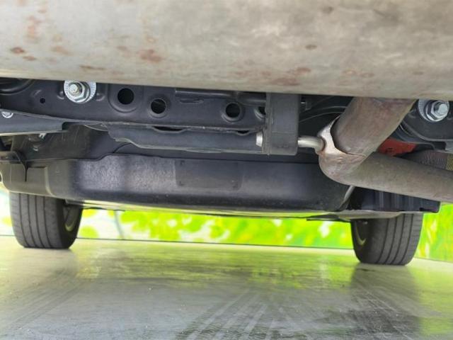 ハリアーハイブリッド Ｚレザーパッケージ　新品タイヤ／保証書／純正　ＳＤナビ／デジタルインナーミラー／衝突安全装置／シートヒーター／パノラミックビューモニター／車線逸脱防止支援システム／シート　フルレザー／電動バックドア　革シート　電動シート（41枚目）