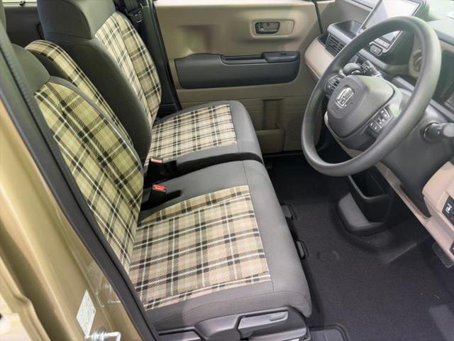 Ｎ－ＢＯＸジョイ ヒョウジュン２トーン　保証書／純正　８インチ　ナビ／ホンダセンシング／電動スライドドア／シートヒーター　前席／車線逸脱防止支援システム／届出済未使用車／ヘッドランプ　ＬＥＤ／ＵＳＢジャック／Ｂｌｕｅｔｏｏｔｈ接続　禁煙車（4枚目）