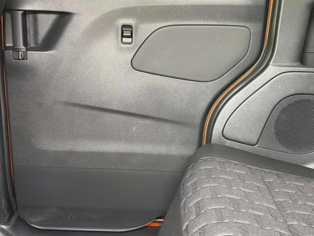 デリカミニ Ｇプレミアム　新品タイヤ／保証書／社外　９インチ　ＳＤナビ／デジタルインナーミラー／イーアシスト（ミツビシ）／両側電動スライドドア／シートヒーター　前席／全方位モニター／車線逸脱防止支援システム　全周囲カメラ（20枚目）