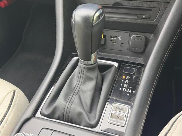 ＣＸ－３ １５Ｓアーバンドレッサー　新品タイヤ／保証書／ディスプレイオーディオ／アイアクティブセンス（マツダ）／シートヒーター　運転席／全方位モニター／車線逸脱防止支援システム／シート　ハーフレザー／ヘッドランプ　ＬＥＤ　全周囲カメラ（17枚目）