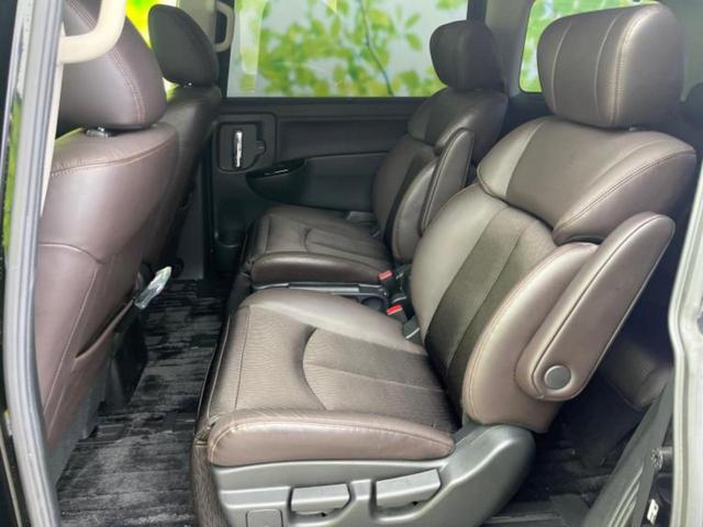 エルグランド ハイウェイスターＳアーバンクロム　新品タイヤ／保証書／純正　１０インチ　ＳＤナビ／フリップダウンモニター　純正　１２．１インチ／両側電動スライドドア／アラウンドビューモニター／シート　合皮／プロパイロット／電動バックドア　全周囲カメラ（8枚目）