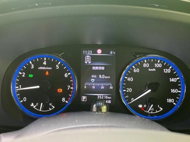 エルグランド ハイウェイスターＳアーバンクロム　新品タイヤ／保証書／純正　１０インチ　ＳＤナビ／フリップダウンモニター　純正　１２．１インチ／両側電動スライドドア／アラウンドビューモニター／シート　合皮／プロパイロット／電動バックドア　全周囲カメラ（13枚目）