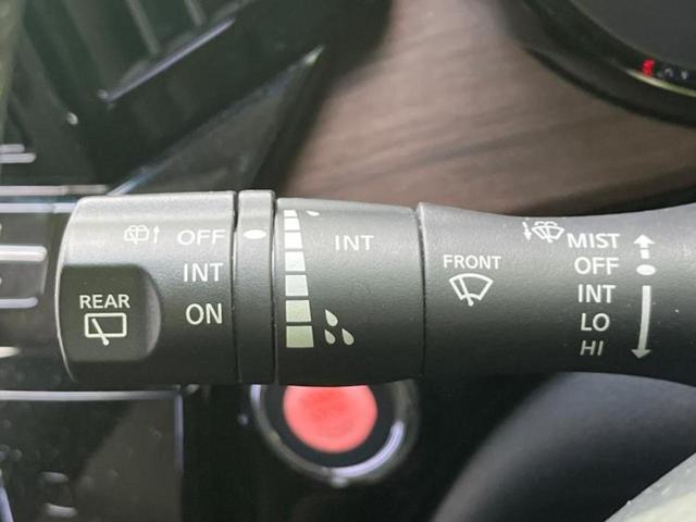 エルグランド ハイウェイスターＳアーバンクロム　新品タイヤ／保証書／純正　１０インチ　ＳＤナビ／フリップダウンモニター　純正　１２．１インチ／両側電動スライドドア／アラウンドビューモニター／シート　合皮／プロパイロット／電動バックドア　全周囲カメラ（16枚目）