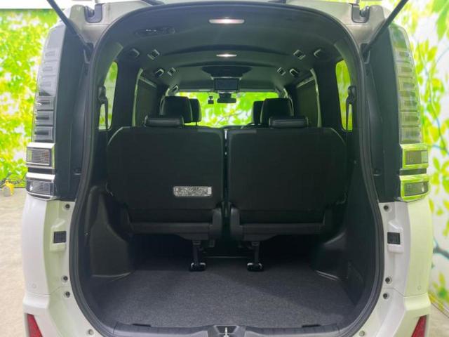 ヴォクシー ＺＳキラメキ３　モデリスタエアロ／保証書／社外　９インチ　ＳＤナビ／フリップダウンモニター　社外　１０．２インチ／衝突安全装置／両側電動スライドドア／シート　ハーフレザー／ドライブレコーダー　前後　フルエアロ　ＥＴＣ（20枚目）