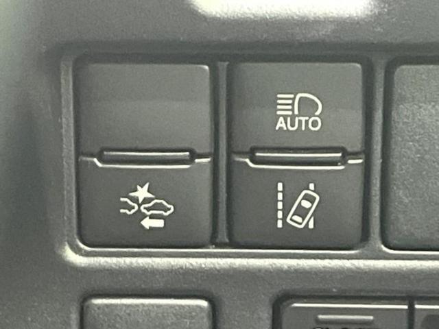 ヴォクシー ＺＳキラメキ３　モデリスタエアロ／保証書／社外　９インチ　ＳＤナビ／フリップダウンモニター　社外　１０．２インチ／衝突安全装置／両側電動スライドドア／シート　ハーフレザー／ドライブレコーダー　前後　フルエアロ　ＥＴＣ（25枚目）