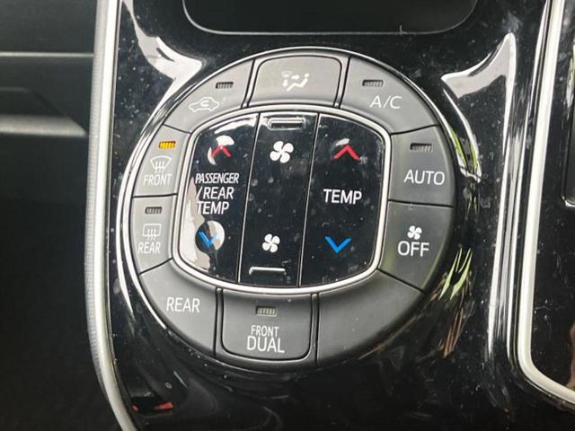 ヴォクシー ＺＳキラメキ３　モデリスタエアロ／保証書／社外　９インチ　ＳＤナビ／フリップダウンモニター　社外　１０．２インチ／衝突安全装置／両側電動スライドドア／シート　ハーフレザー／ドライブレコーダー　前後　フルエアロ　ＥＴＣ（29枚目）