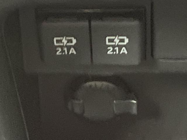 ヴォクシー ＺＳキラメキ３　モデリスタエアロ／保証書／社外　９インチ　ＳＤナビ／フリップダウンモニター　社外　１０．２インチ／衝突安全装置／両側電動スライドドア／シート　ハーフレザー／ドライブレコーダー　前後　フルエアロ　ＥＴＣ（35枚目）