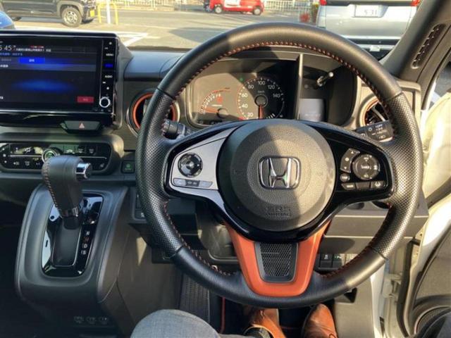 Ｎ－ＯＮＥ ＲＳ　新品タイヤ／保証書／純正　８インチ　ＳＤナビ／衝突安全装置／シートヒーター／車線逸脱防止支援システム／ヘッドランプ　ＬＥＤ／Ｂｌｕｅｔｏｏｔｈ接続／ＥＴＣ／ＥＢＤ付ＡＢＳ／横滑り防止装置　ターボ（17枚目）