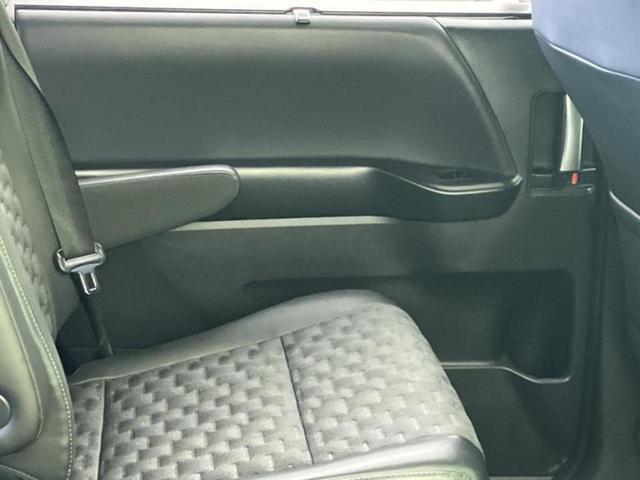 ヴォクシー ハイブリッドＳ－Ｚ　保証書／ディスプレイオーディオ＋ナビ１１インチ／衝突安全装置／両側電動スライドドア／シートヒーター／車線逸脱防止支援システム／シート　ハーフレザー／ヘッドランプ　ＬＥＤ　衝突被害軽減システム（23枚目）