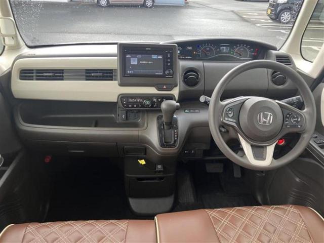 Ｎ－ＢＯＸ Ｌ　新品タイヤ／保証書／ディスプレイオーディオ／衝突安全装置／シートヒーター　前席／車線逸脱防止支援システム／ドライブレコーダー　前後／ヘッドランプ　ＨＩＤ／Ｂｌｕｅｔｏｏｔｈ接続／ＥＴＣ　バックカメラ（4枚目）