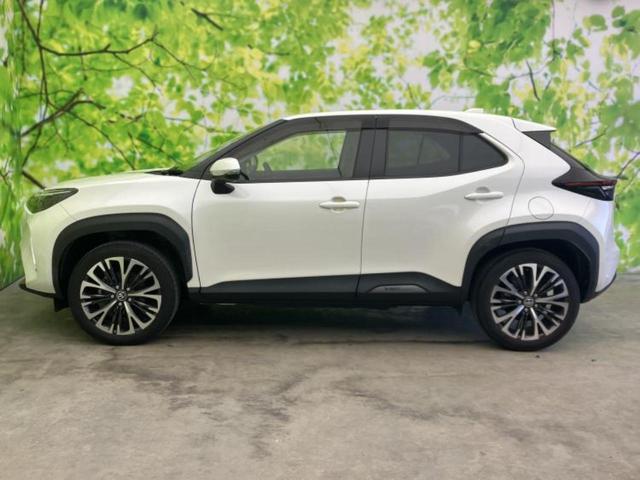 ヤリスクロス ハイブリッドＺ　新品タイヤ／保証書／ディスプレイオーディオ＋ナビ８インチ／衝突安全装置／シートヒーター　前席／パノラミックビューモニター／車線逸脱防止支援システム／シート　ハーフレザー　衝突被害軽減システム　ＥＴＣ（2枚目）