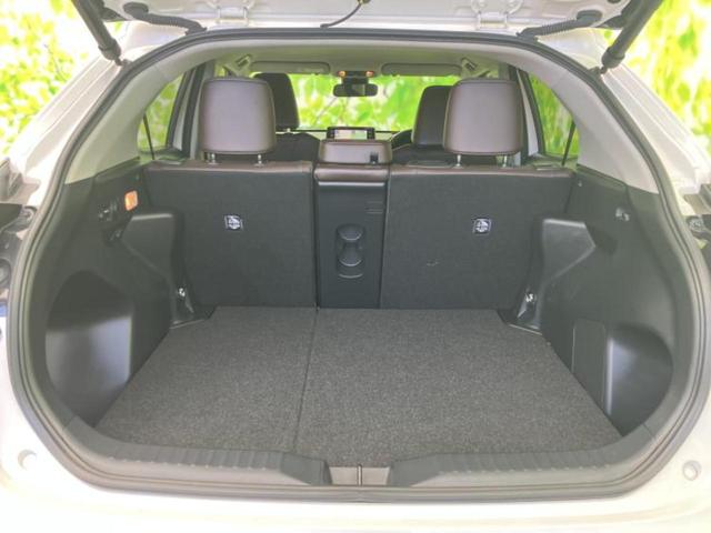 ヤリスクロス ハイブリッドＺ　新品タイヤ／保証書／ディスプレイオーディオ＋ナビ８インチ／衝突安全装置／シートヒーター　前席／パノラミックビューモニター／車線逸脱防止支援システム／シート　ハーフレザー　衝突被害軽減システム　ＥＴＣ（8枚目）