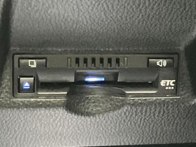 ヤリスクロス ハイブリッドＺ　新品タイヤ／保証書／ディスプレイオーディオ＋ナビ８インチ／衝突安全装置／シートヒーター　前席／パノラミックビューモニター／車線逸脱防止支援システム／シート　ハーフレザー　衝突被害軽減システム　ＥＴＣ（17枚目）