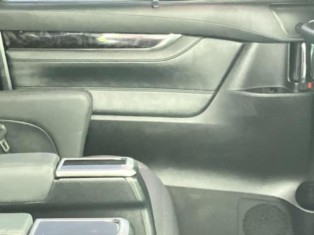 アルファード Ｓ　Ｃパッケージ　サンルーフ／純正エアロ／保証書／純正　９インチ　ＳＤナビ／デジタルインナーミラー／トヨタセーフティセンス／両側電動スライドドア／エアーシート　前席／車線逸脱防止支援システム／シート　合皮　フルエアロ（22枚目）