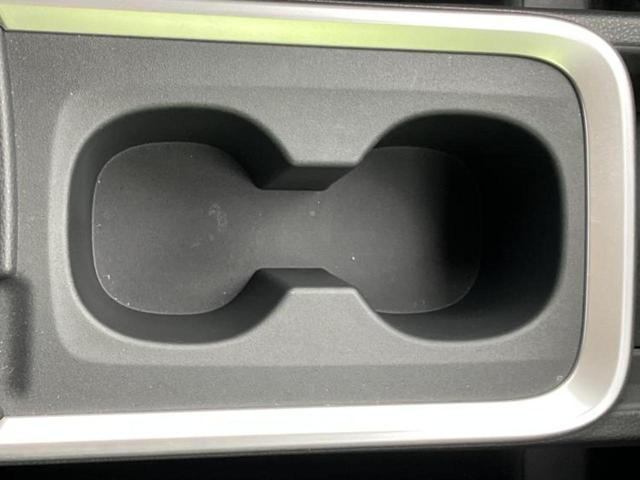 ヴォクシー ハイブリッドＳ－Ｚ　保証書／純正　１０インチ　ＳＤナビ／衝突安全装置／両側電動スライドドア／シートヒーター　前席／車線逸脱防止支援システム／シート　ハーフレザー／ヘッドランプ　ＬＥＤ／Ｂｌｕｅｔｏｏｔｈ接続　バックカメラ（39枚目）