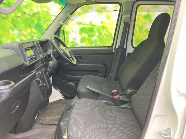 ハイゼットカーゴ デラックスＳＡ３　新品タイヤ／スマートアシスト（トヨタ・ダイハツ）／車線逸脱防止支援システム／ヘッドランプ　ＬＥＤ／Ｂｌｕｅｔｏｏｔｈ接続／ＥＢＤ付ＡＢＳ／横滑り防止装置／アイドリングストップ／エアバッグ　運転席（6枚目）