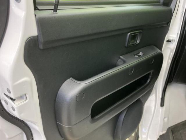 ハイゼットカーゴ デラックスＳＡ３　新品タイヤ／スマートアシスト（トヨタ・ダイハツ）／車線逸脱防止支援システム／ヘッドランプ　ＬＥＤ／Ｂｌｕｅｔｏｏｔｈ接続／ＥＢＤ付ＡＢＳ／横滑り防止装置／アイドリングストップ／エアバッグ　運転席（22枚目）