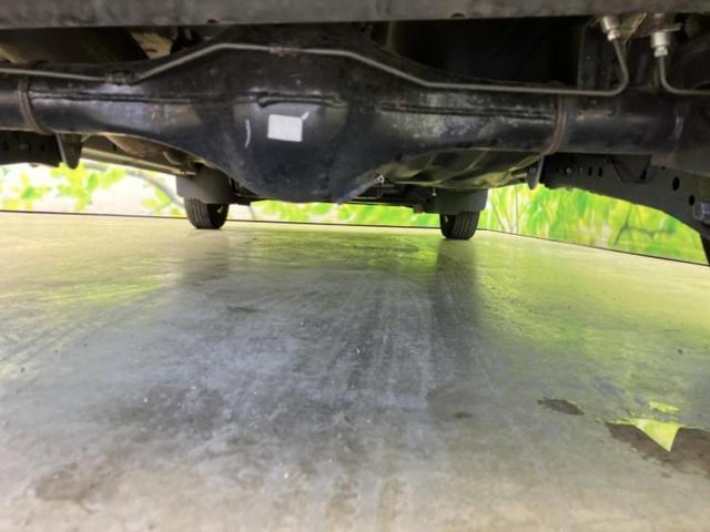 ハイゼットカーゴ デラックスＳＡ３　新品タイヤ／スマートアシスト（トヨタ・ダイハツ）／車線逸脱防止支援システム／ヘッドランプ　ＬＥＤ／Ｂｌｕｅｔｏｏｔｈ接続／ＥＢＤ付ＡＢＳ／横滑り防止装置／アイドリングストップ／エアバッグ　運転席（30枚目）