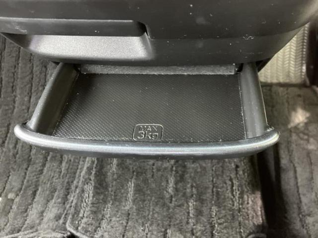 フリードハイブリッド ハイブリッドモデューロＸホンダセンシング　新品タイヤ／保証書／純正　９インチ　ＳＤナビ／衝突安全装置／両側電動スライドドア／車線逸脱防止支援システム／ドライブレコーダー　前後／ヘッドランプ　ＬＥＤ／Ｂｌｕｅｔｏｏｔｈ接続／ＥＴＣ　バックカメラ（24枚目）