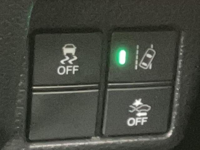 N-BOXカスタム G・Lターボホンダセンシング 新品タイヤ/保証書/純正 8インチ SDナビ/ホンダセンシング/両側電動スライドドア/車線逸脱防止支援システム/シート ハーフレザー/ヘッドランプ LED/Bluetooth接続/ETC DVD再生(27枚目)