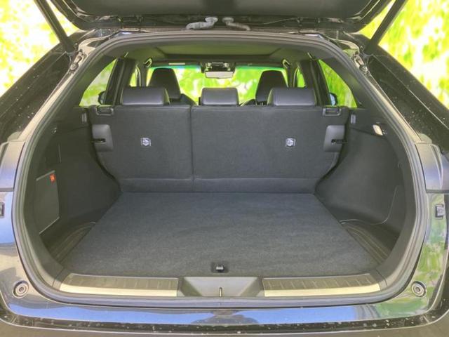 ハリアー Ｚレザーパッケージ　新品タイヤ／調光パノラマルーフ／ＪＢＬ／保証書／純正　１２．３インチ　メモリーナビ／デジタルインナーミラー／トヨタセーフティセンス／シートエアコン／パノラミックビューモニター／車線逸脱防止支援システム（8枚目）