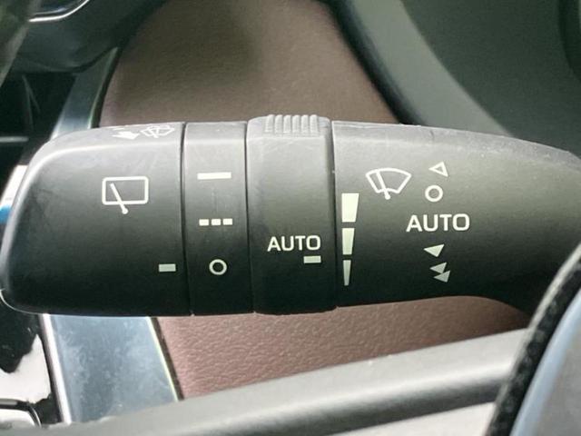 ハリアー Ｚレザーパッケージ　新品タイヤ／調光パノラマルーフ／ＪＢＬ／保証書／純正　１２．３インチ　メモリーナビ／デジタルインナーミラー／トヨタセーフティセンス／シートエアコン／パノラミックビューモニター／車線逸脱防止支援システム（16枚目）