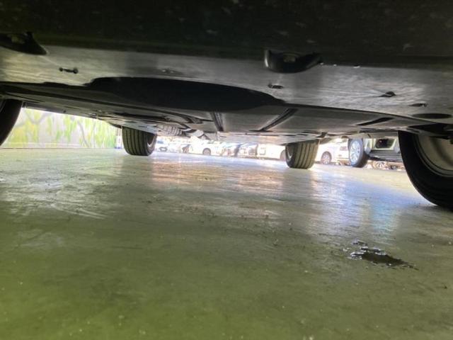 ハリアー Ｚレザーパッケージ　調光パノラマルーフ／モデリスタエアロ／ＪＢＬ／保証書／ディスプレイオーディオ＋ナビ１２．３インチ／デジタルインナーミラー／トヨタセーフティセンス／エアーシート　前席／車線逸脱防止支援システム　禁煙車（45枚目）