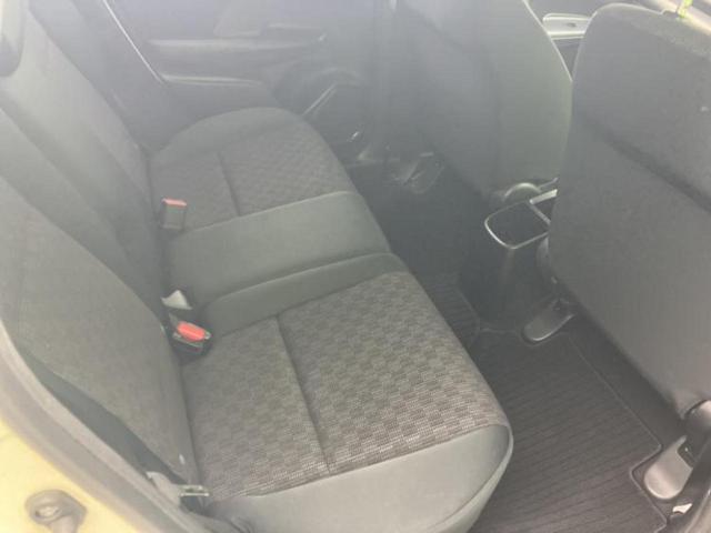 フィット １３Ｇ・Ｆパッケージ　新品タイヤ／純正　ＳＤナビ／Ｂｌｕｅｔｏｏｔｈ接続／ＨＤＭＩ接続／ＥＴＣ／ＥＢＤ付ＡＢＳ／横滑り防止装置／アイドリングストップ／バックモニター／ワンセグＴＶ／ＤＶＤ／エアバッグ　運転席　バックカメラ（5枚目）