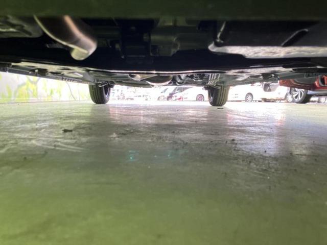 アルト ハイブリッドＳ　セーフティサポート（スズキ）／シートヒーター　運転席／車線逸脱防止支援システム／Ｂｌｕｅｔｏｏｔｈ接続／ＥＢＤ付ＡＢＳ／横滑り防止装置／アイドリングストップ／エアバッグ　運転席／エアバッグ　助手席（32枚目）