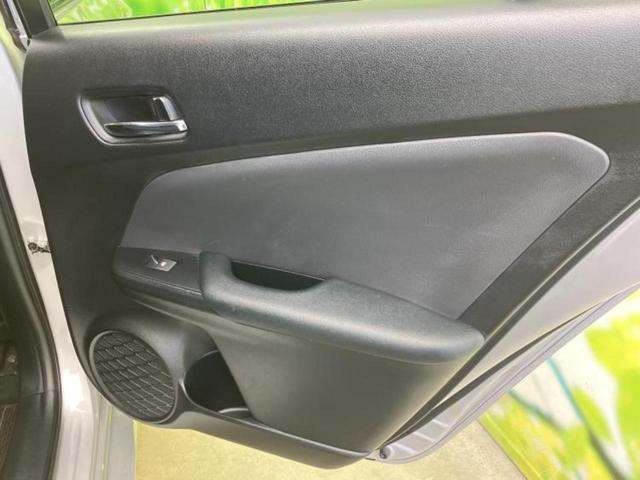 プリウス S 新品タイヤ/保証書/純正 SDナビ/ヘッドランプ LED/Bluetooth接続/ETC/EBD付ABS/横滑り防止装置/アイドリングストップ/ワンセグTV/エアバッグ 運転席/エアバッグ 助手席(20枚目)
