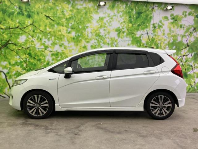 フィットハイブリッド ハイブリッド・Ｓパッケージ　保証書／純正　９インチ　ＳＤナビ／Ｂｌｕｅｔｏｏｔｈ接続／ＥＴＣ／ＥＢＤ付ＡＢＳ／横滑り防止装置／アイドリングストップ／バックモニター／ワンセグＴＶ／ＤＶＤ／エアバッグ　運転席／エアバッグ　助手席（2枚目）