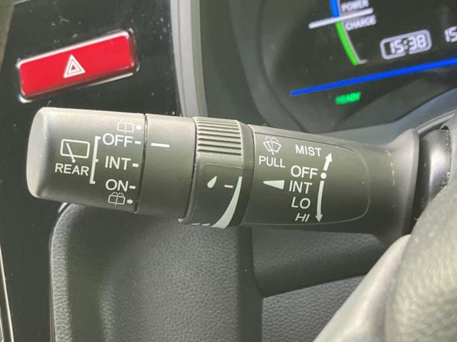 フィットハイブリッド ハイブリッド・Ｓパッケージ　保証書／純正　９インチ　ＳＤナビ／Ｂｌｕｅｔｏｏｔｈ接続／ＥＴＣ／ＥＢＤ付ＡＢＳ／横滑り防止装置／アイドリングストップ／バックモニター／ワンセグＴＶ／ＤＶＤ／エアバッグ　運転席／エアバッグ　助手席（17枚目）