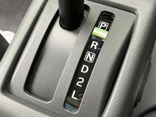 クリッパートラック 4WD DXセーフティパッケージ 保証書/エマージェンシーブレーキ/車線逸脱防止支援システム/EBD付ABS/横滑り防止装置/アイドリングストップ/パワーウインドウ/キーレスエントリー/パワーステアリング/オートライト 4WD(13枚目)