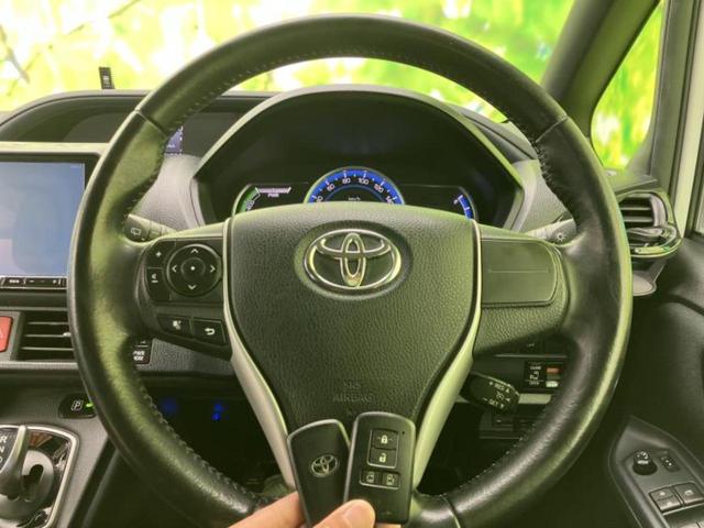 ヴォクシー ハイブリッドV 新品タイヤ/社外 9インチ SDナビ/フリップダウンモニター 社外 10.1インチ/両側電動スライドドア/シートヒーター/ヘッドランプ LED/Bluetooth接続/ETC/EBD付ABS(39枚目)