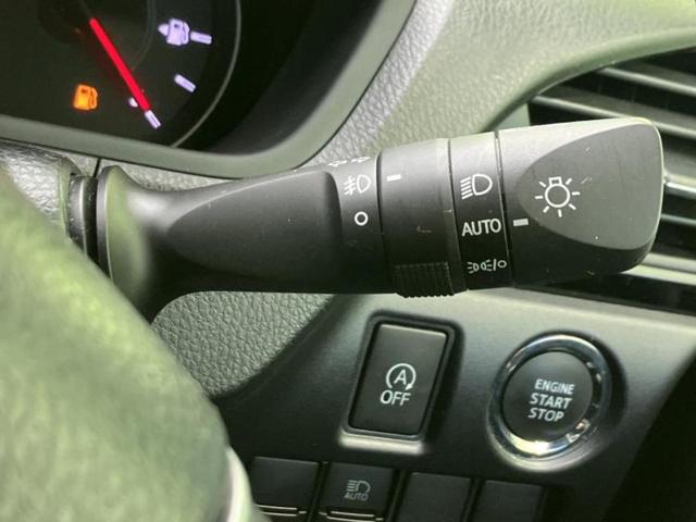 ヴォクシー ＺＳキラメキ３　新品タイヤ／保証書／純正　１０インチ　ＳＤナビ／フリップダウンモニター　純正　１２．８インチ／衝突安全装置／両側電動スライドドア／車線逸脱防止支援システム／シート　ハーフレザー　衝突被害軽減システム（16枚目）